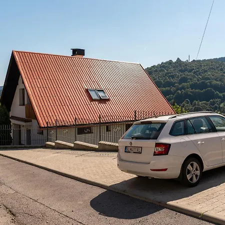 Zámocké Námestie *